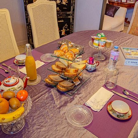 La Chambre D'Amis La Costignieres Montgueux エクステリア 写真