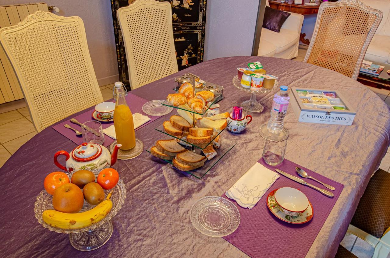 La Chambre D'Amis La Costignieres Montgueux エクステリア 写真