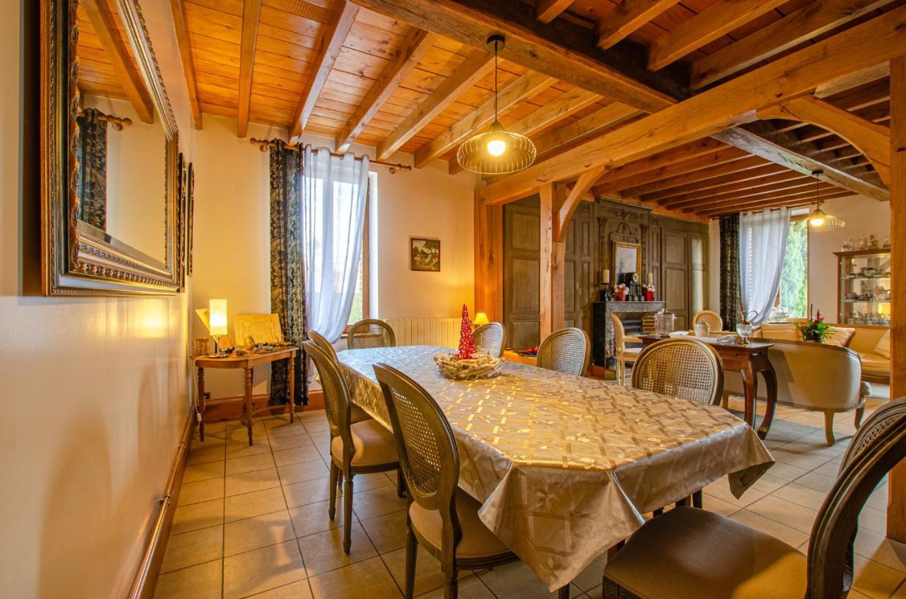 La Chambre D'Amis La Costignieres Montgueux エクステリア 写真