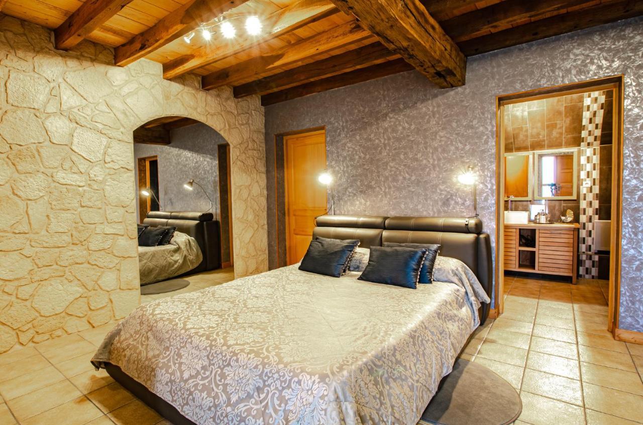 La Chambre D'Amis La Costignieres Montgueux エクステリア 写真