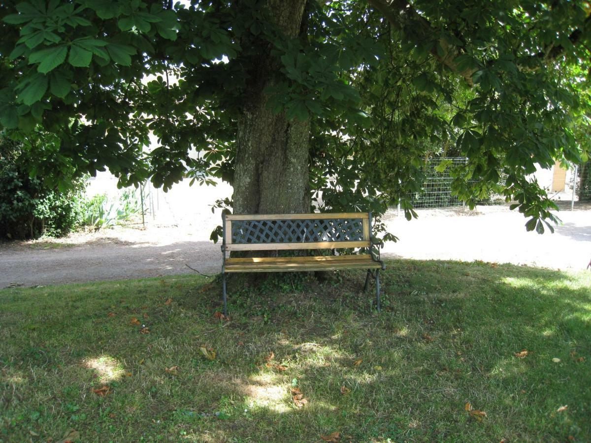 La Chambre D'Amis La Costignieres Montgueux エクステリア 写真