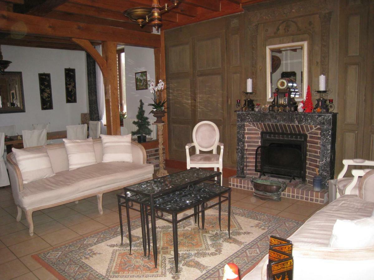 La Chambre D'Amis La Costignieres Montgueux エクステリア 写真